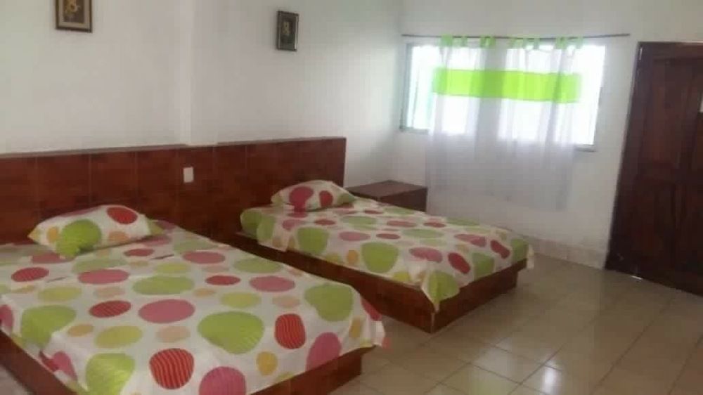Tortugas Place Hotel Y Bungalos Monterrico Bagian luar foto